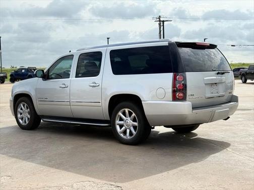 2010 GMC Yukon XL Denali