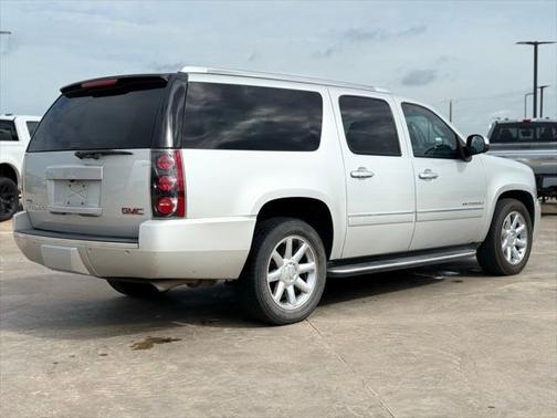 2010 GMC Yukon XL Denali