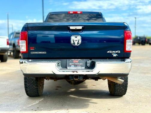 2019 RAM 2500 Big Horn Crew Cab 4x4 6'4' Box