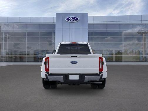 Oxford White 2026 Ford F-350 Lariat