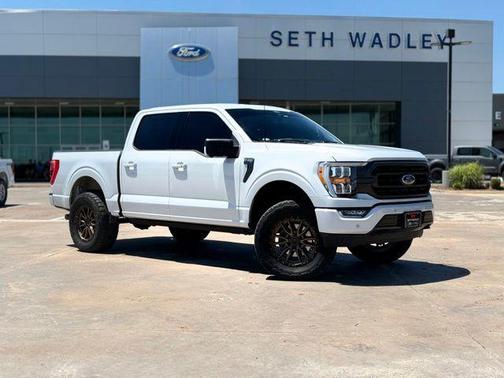 Space White Metallic 2022 Ford F-150 XLT