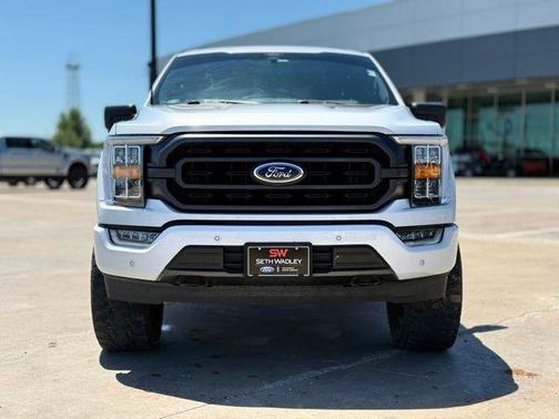 Space White Metallic 2022 Ford F-150 XLT