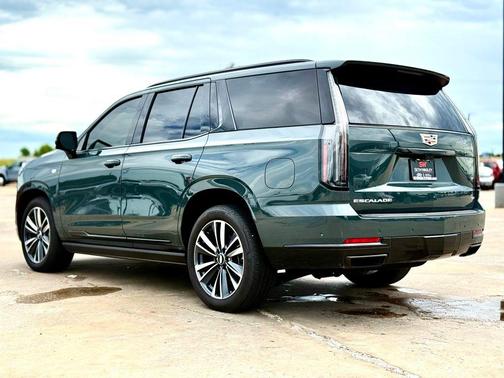 2025 Cadillac Escalade Sport