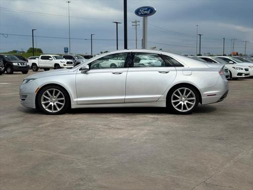 2015 Lincoln MKZ Base
