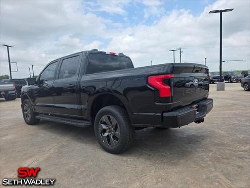 2025 Ford F-150 Lightning Flash