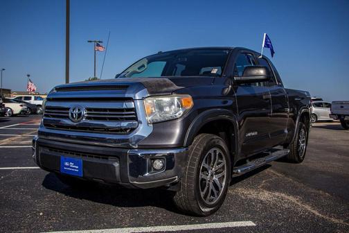 2017 Toyota Tundra SR5