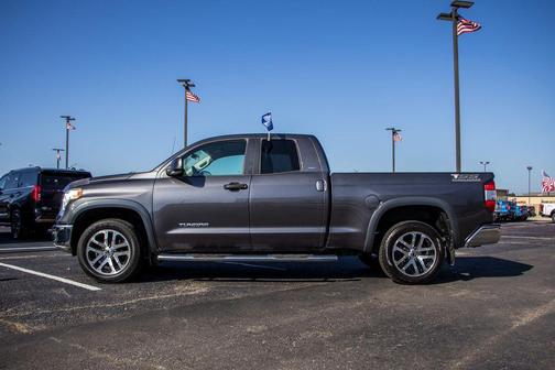 2017 Toyota Tundra SR5