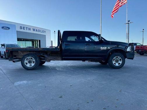 2018 RAM 2500 Tradesman Crew Cab 4x4 8' Box