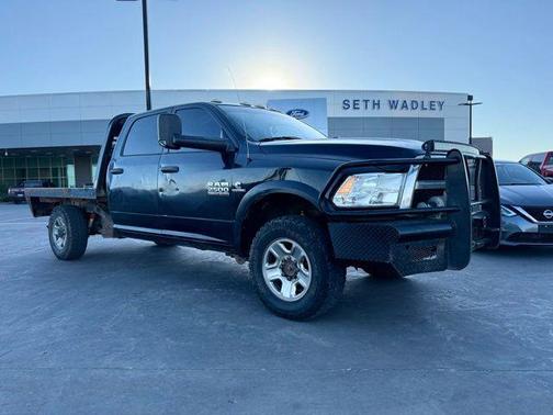 2018 RAM 2500 Tradesman Crew Cab 4x4 8' Box