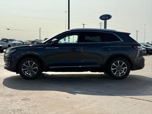 2020 Lincoln Nautilus Standard