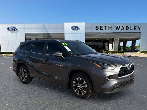 2023 Toyota Highlander Hybrid XLE
