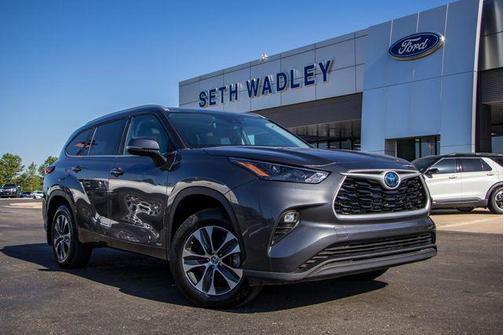 2023 Toyota Highlander Hybrid XLE