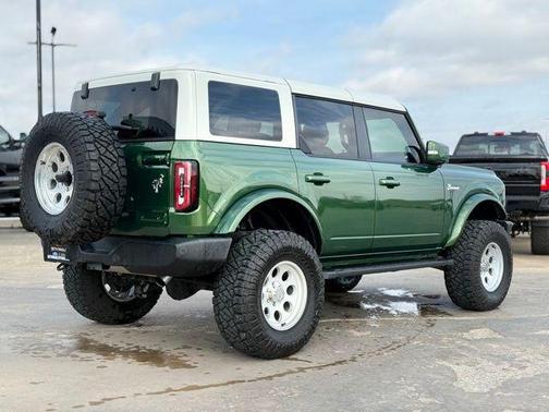2024 Ford Bronco Outer Banks
