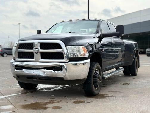 2018 RAM 3500 Tradesman Crew Cab 4x4 8' Box