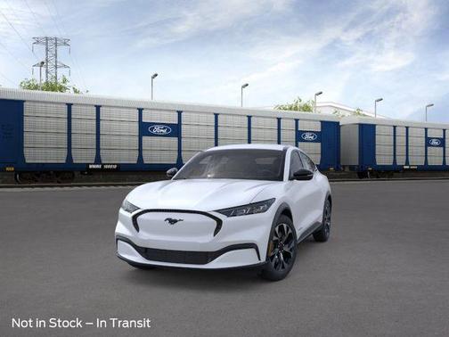 Star White Metallic Tri-Coat 2026 Ford Mustang Mach-E Select