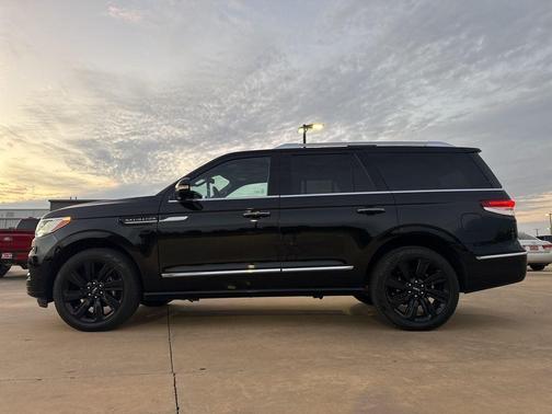 2022 Lincoln Navigator Reserve