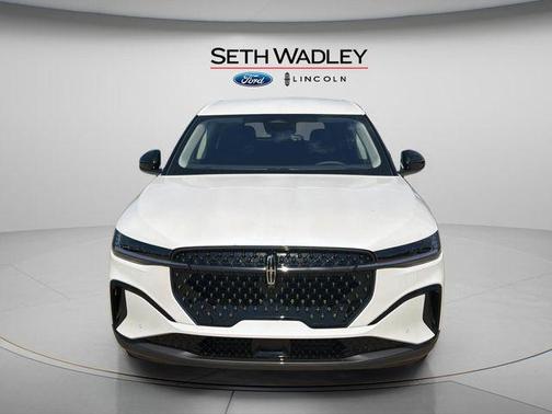 White Platinum Metallic Tri-Coat 2026 Lincoln Nautilus Premiere