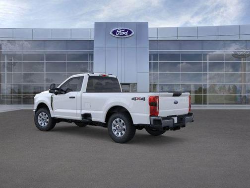 2025 Ford F-350 XLT