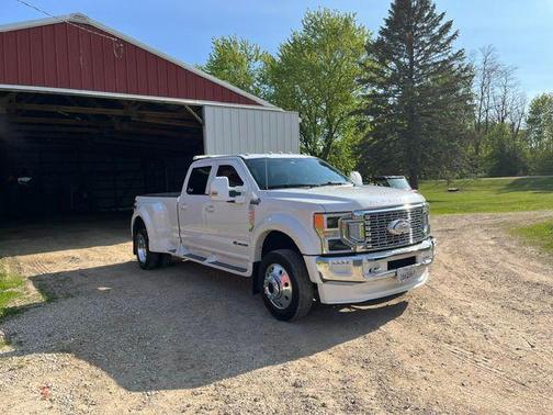 White Metallic 2020 Ford F-450 Lariat