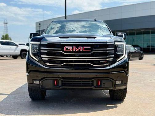 Onyx Black 2024 GMC Sierra 1500 AT4