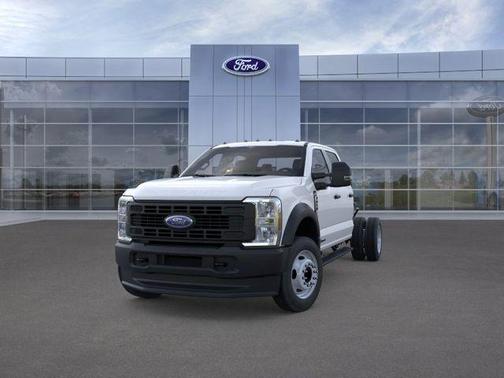 Oxford White 2026 Ford F-450 DRW
