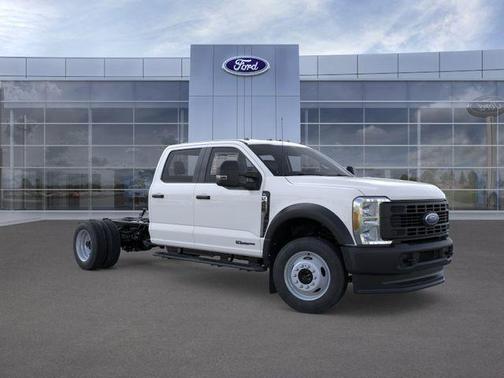 Oxford White 2026 Ford F-450 DRW