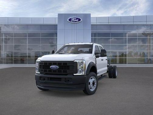 Oxford White 2026 Ford F-450 DRW
