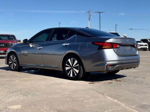 2021 Nissan Altima 2.5 SV