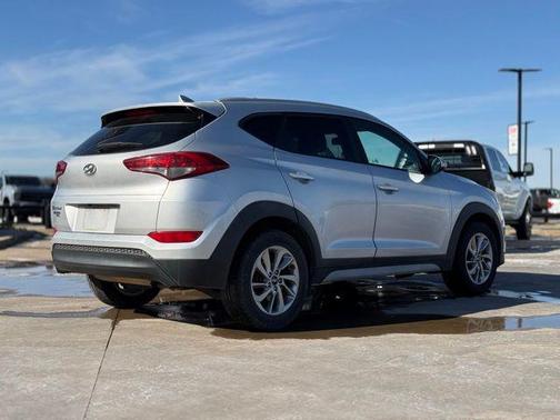 2018 Hyundai TUCSON SEL