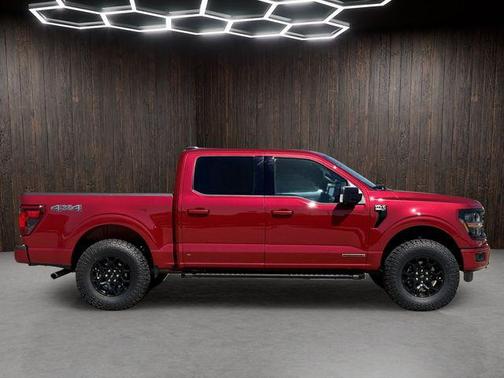 Rapid Red Metallic Tinted Clearcoat 2024 Ford F-150 XLT