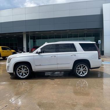 2017 Cadillac Escalade Platinum