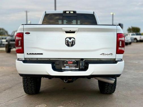 2023 RAM 2500 Laramie Crew Cab 4x4 6'4' Box