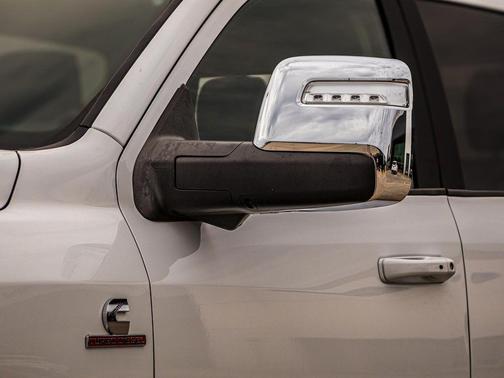 2023 RAM 2500 Laramie Crew Cab 4x4 6'4' Box