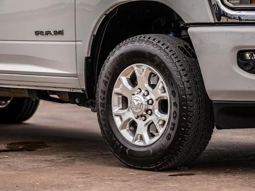 2023 RAM 2500 Laramie Crew Cab 4x4 6'4' Box
