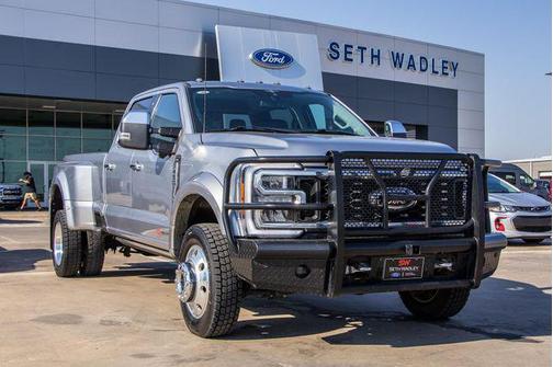 2023 Ford F-450 Lariat