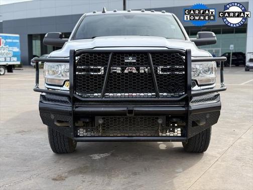 2022 RAM 2500 Tradesman Crew Cab 4x4 8' Box