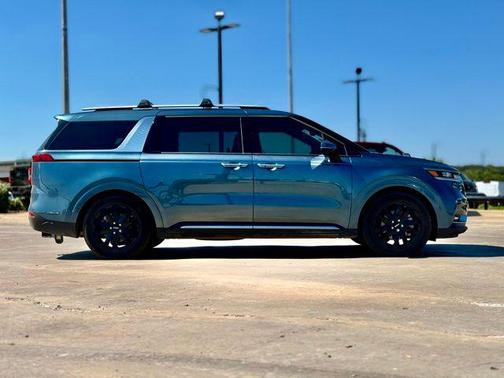 2024 Kia Carnival SX Prestige