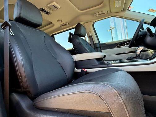 2024 Kia Carnival SX Prestige