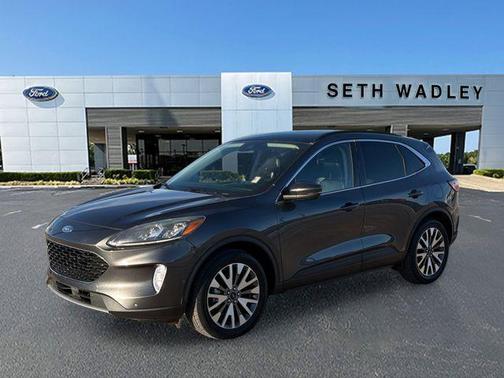 2020 Ford Escape Titanium