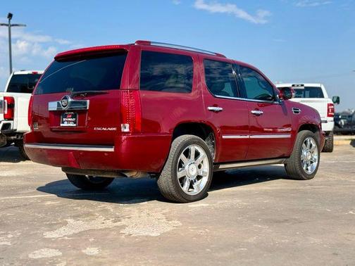 2011 Cadillac Escalade Premium