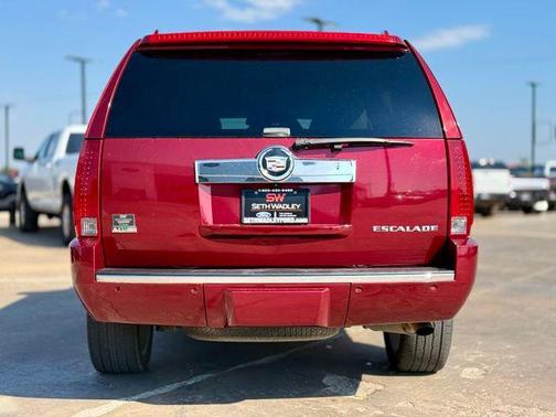 2011 Cadillac Escalade Premium