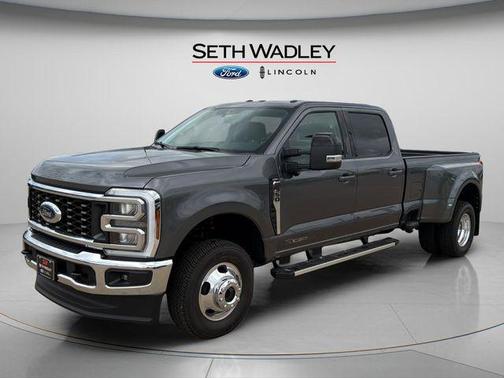 Carbonized Gray Metallic 2026 Ford F-350 Lariat