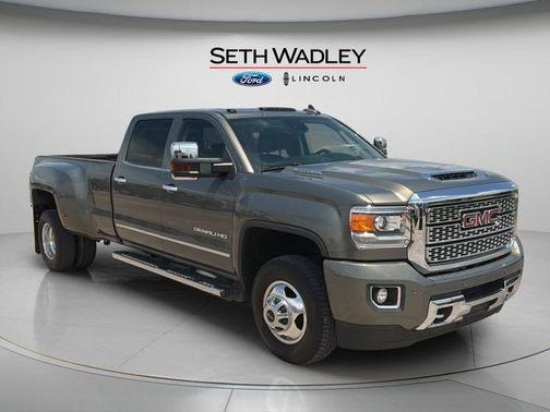 Mineral Metallic 2018 GMC Sierra 3500 Denali