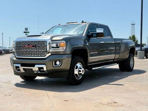 Mineral Metallic 2018 GMC Sierra 3500 Denali