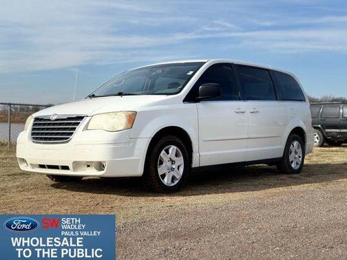 2009 Chrysler Town & Country LX