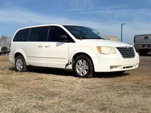2009 Chrysler Town & Country LX