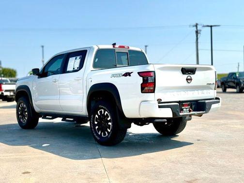 2022 Nissan Frontier PRO-4X