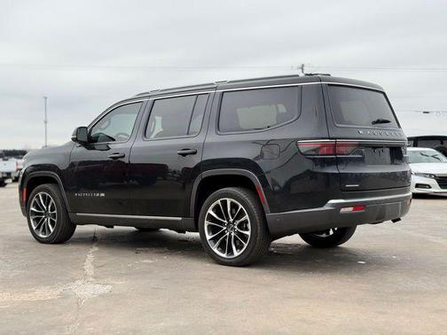 2022 Jeep Wagoneer Series III 4x4