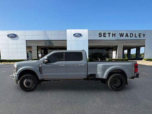 2024 Ford F-450 Platinum