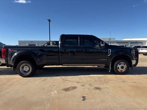 2022 Ford F-350 Lariat